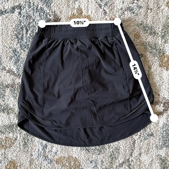 Lululemon 4 black hotty hot active skort skirt w/ shorts - Picture 7 of 11